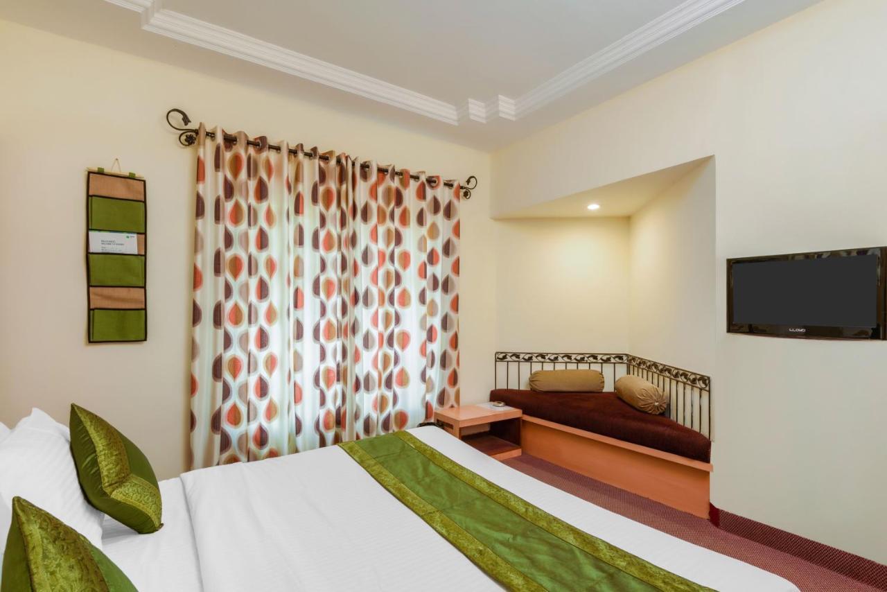 Hotel Treebo Arts Executive Aurangābād Esterno foto